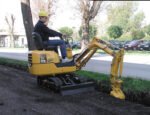 Mini-Pelle Komatsu PC09-1 | 55 heures d’utilisation | Accessoires inclus – Image 5