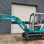 Komatsu pc30-7 + 3 godets – mini pelle 3,8t