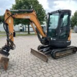Case cx26c + 3 godets + remorque – mini pelle 2,5t