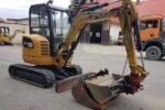 Caterpillar 302.7d cr + 3 godets – mini pelle 2,67t