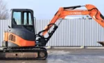 Hitachi zx48u-3 clr + 3 godets – mini pelle 5t – Image 5