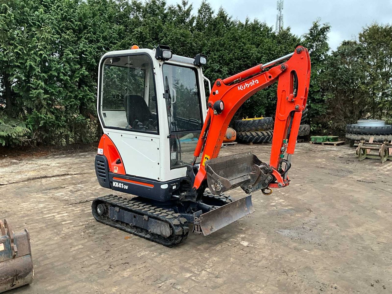 Kubota KX41-3V Kubota kx41-3v + 3 godets – mini pelle 1,6t + 3 godets – Image 1