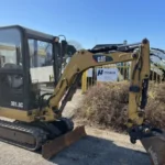 Caterpillar 301.8c + 3 godets – mini pelle 1,68t