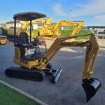 Komatsu pc 18 mr2 + 3 godets – mini pelle 1,9t